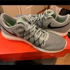 Nike Flex Fury 2